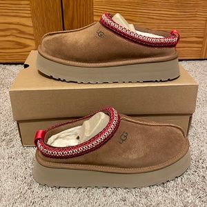 NIB/NWT UGG TAZZ CHESTNUT SIZE 9